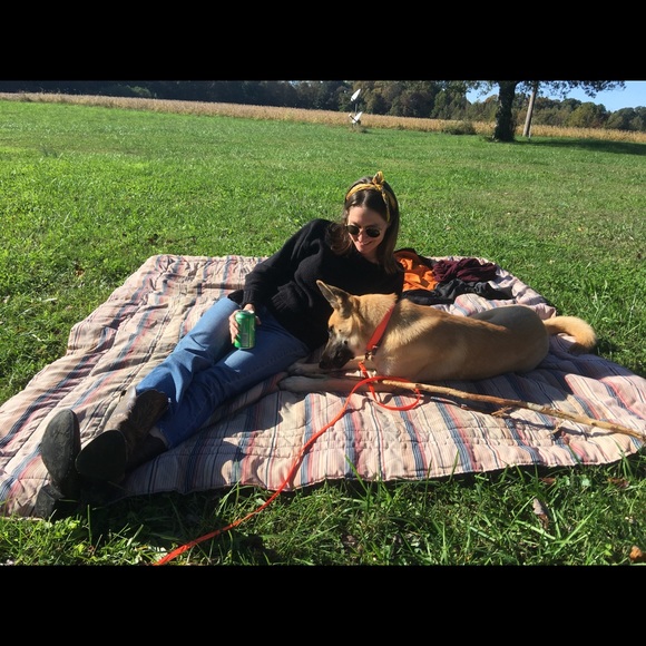 Meet your Posher, Beth - Picture 1 of 1